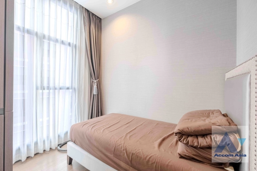 19  3 br Condominium for rent and sale in Silom ,Bangkok BTS Surasak at The Diplomat Sathorn AA34650