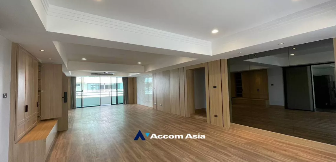  2  3 br Apartment For Rent in Sukhumvit ,Bangkok BTS Phrom Phong at Children Dreaming Place AA34654