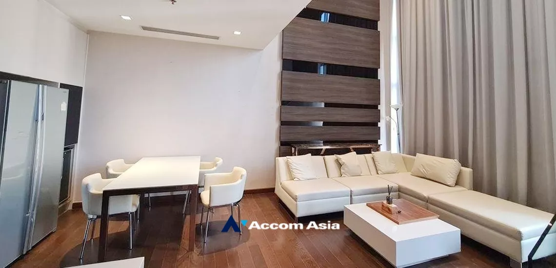 Duplex Condo | Ivy Ampio Condominium  3 Bedroom for Sale & Rent MRT Thailand Cultural Center in Ratchadapisek Bangkok