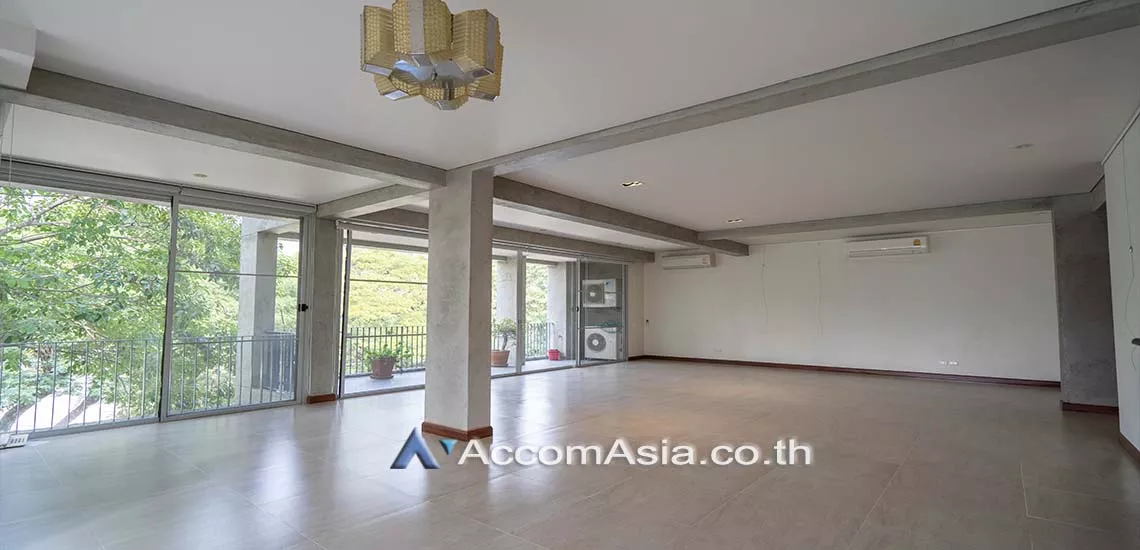 Duplex Condo |  4 Bedrooms  Apartment For Rent in Sukhumvit, Bangkok  near BTS Thong Lo (24887)
