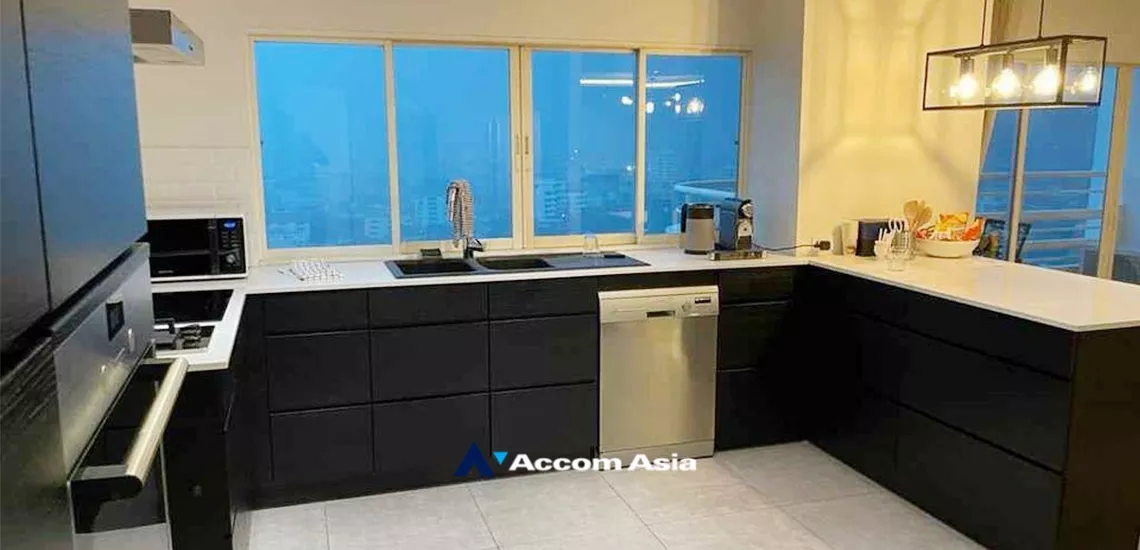 5  4 br Condominium for rent and sale in Sukhumvit ,Bangkok BTS Phrom Phong at Regent On The Park 3 AA34664