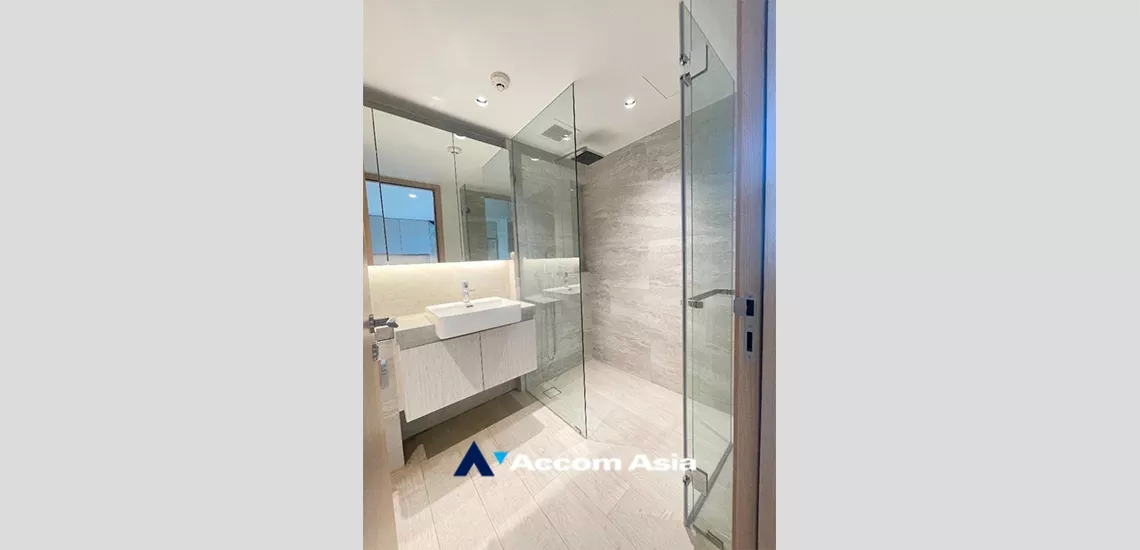 8  1 br Condominium For Sale in Silom ,Bangkok BTS Surasak at The Lofts Silom AA34666