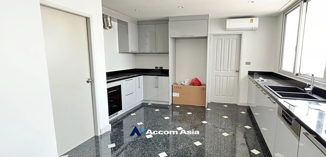 5  4 br Condominium for rent and sale in Sukhumvit ,Bangkok BTS Ekkamai at La Cascade AA34667