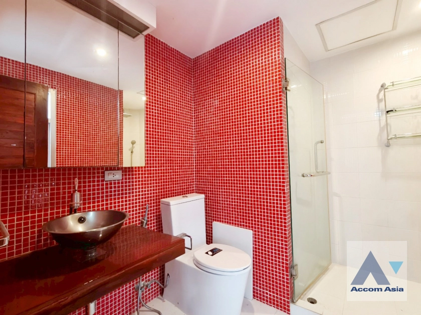 26  3 br Condominium for rent and sale in Sukhumvit ,Bangkok BTS Ekkamai at Regent On The Park 2 AA34668