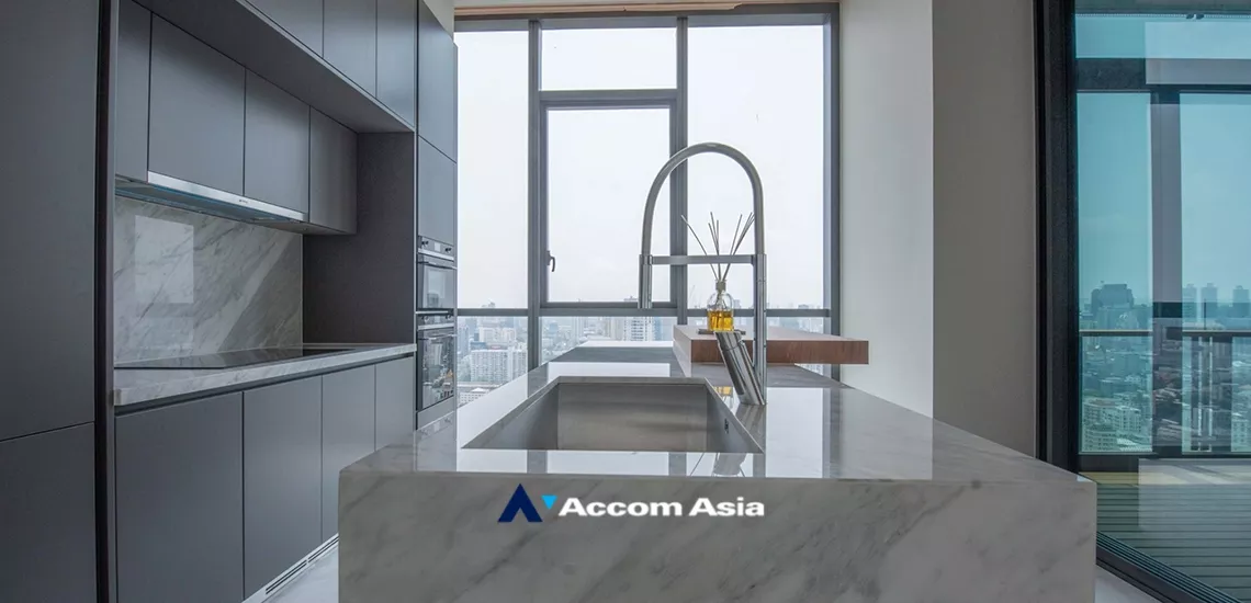 unitPenthouse |  3 Bedrooms  Condominium For Sale in Sukhumvit, Bangkok  near BTS Thong Lo (AA34677)