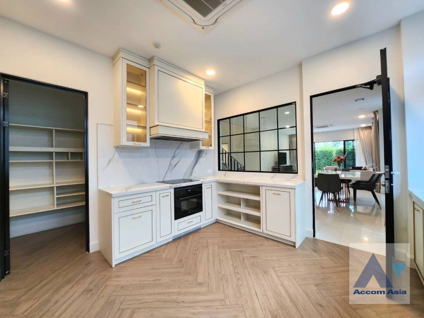 8  4 br House for rent and sale in Latkrabang ,Bangkok ARL Ban Thap Chang at Nantawan Rama 9 New Krungthepkreetha AA34685