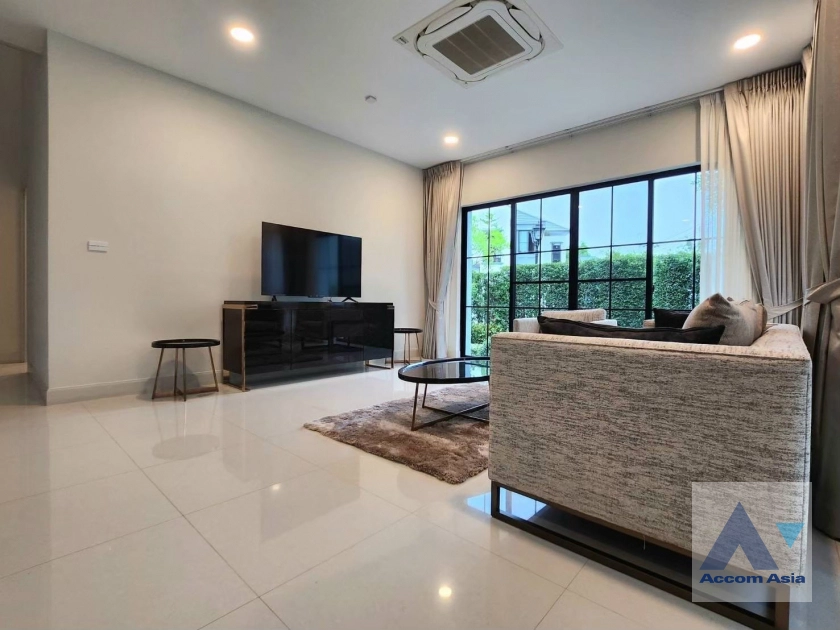 4  4 br House for rent and sale in Latkrabang ,Bangkok ARL Ban Thap Chang at Nantawan Rama 9 New Krungthepkreetha AA34685