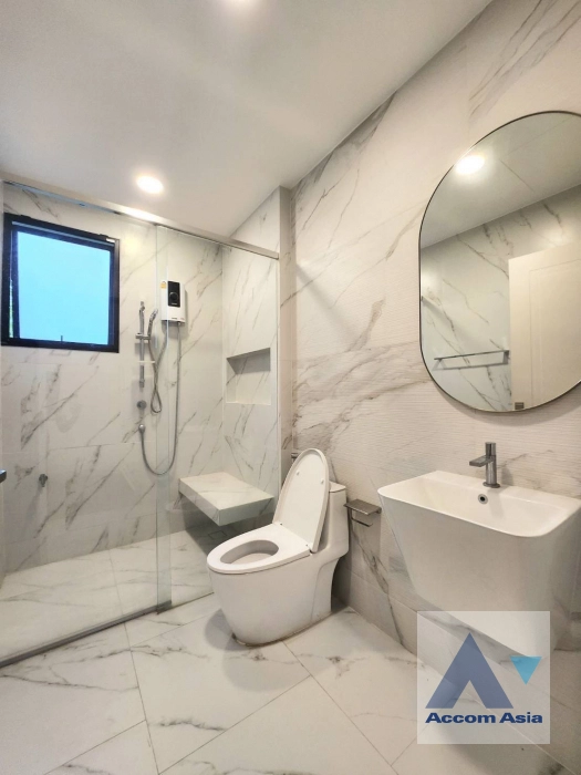 20  4 br House for rent and sale in Latkrabang ,Bangkok ARL Ban Thap Chang at Nantawan Rama 9 New Krungthepkreetha AA34685