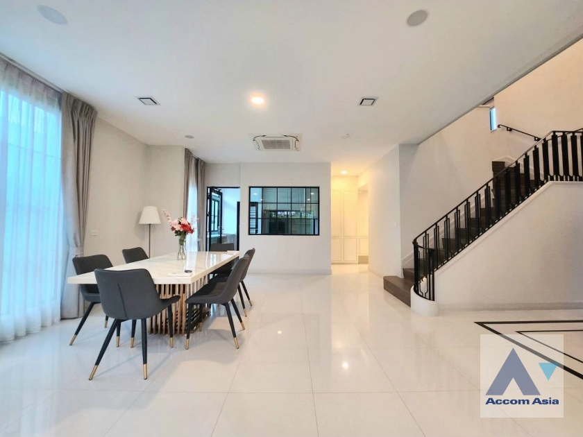 6  4 br House for rent and sale in Latkrabang ,Bangkok ARL Ban Thap Chang at Nantawan Rama 9 New Krungthepkreetha AA34685