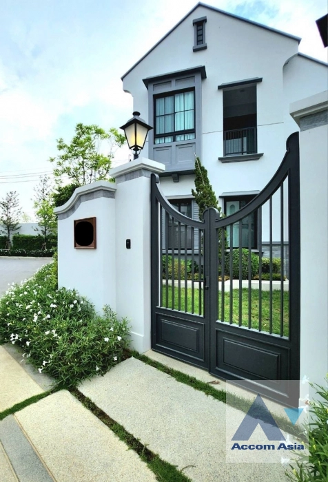 26  4 br House for rent and sale in Latkrabang ,Bangkok ARL Ban Thap Chang at Nantawan Rama 9 New Krungthepkreetha AA34685