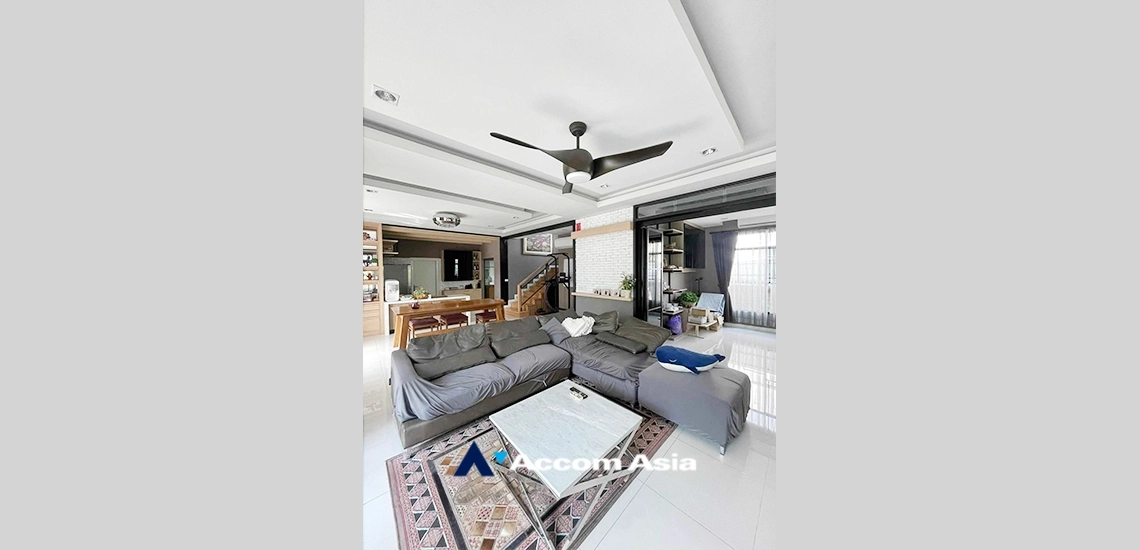  1  4 br House for rent and sale in Pattanakarn ,Bangkok  at The Palm Pattanakarn AA34706