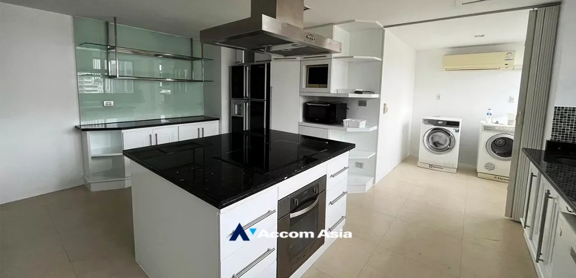 unit 4 Bedrooms  Apartment For Rent & Sale in Sukhumvit, Bangkok  near BTS Asok - MRT Sukhumvit (AA34719)