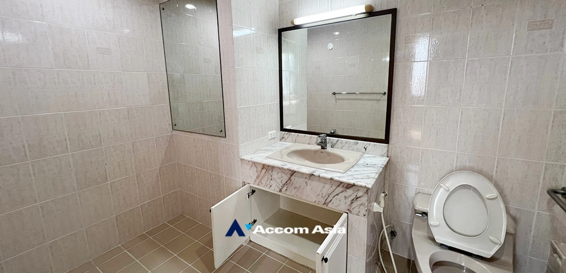 30  3 br Condominium For Rent in Sukhumvit ,Bangkok BTS Phrom Phong at Ruamsuk Condominium 24893