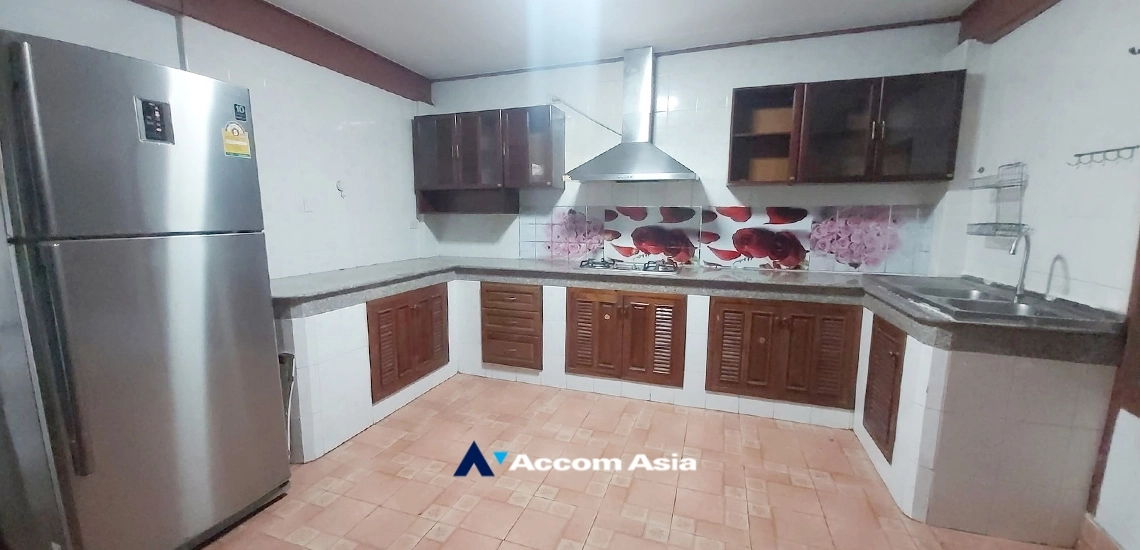 6  5 br House for rent and sale in Sukhumvit ,Bangkok BTS Thong Lo AA34724