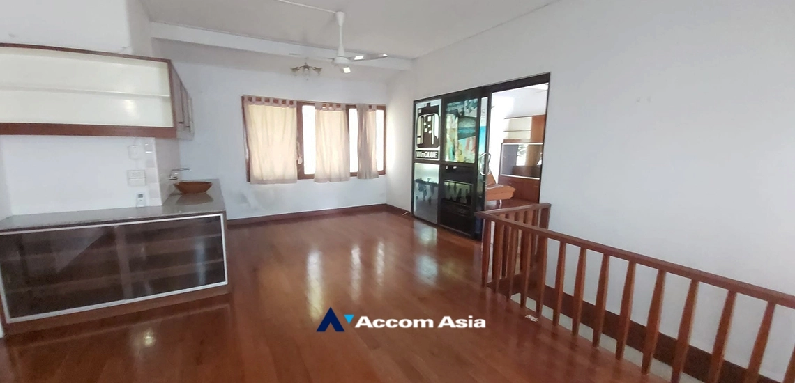 7  5 br House for rent and sale in Sukhumvit ,Bangkok BTS Thong Lo AA34724