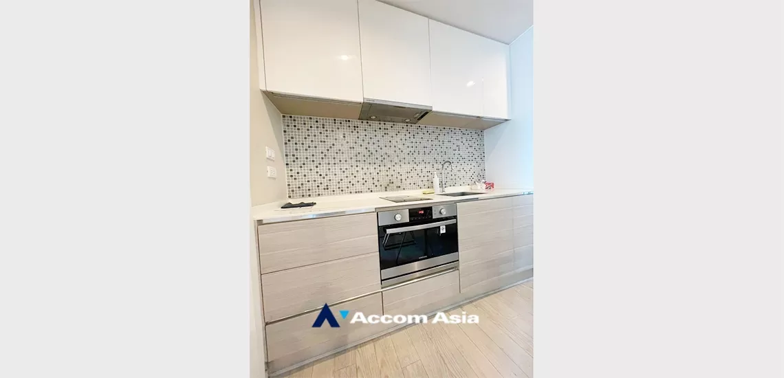 4  1 br Condominium For Rent in Sukhumvit ,Bangkok BTS Asok at The Room Sukhumvit 21 AA34725