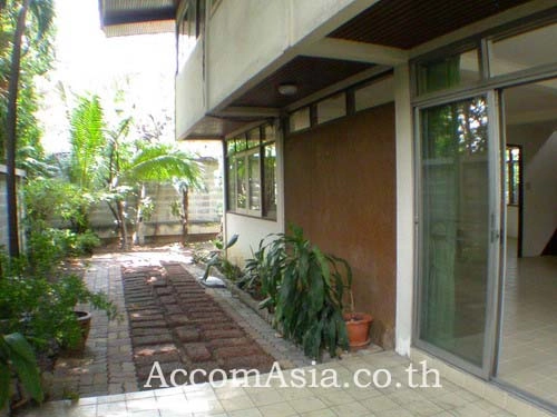  1  3 br House For Rent in Sukhumvit ,Bangkok MRT Khlong Toei 94895