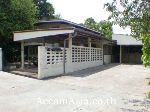 5  3 br House For Rent in Sukhumvit ,Bangkok MRT Khlong Toei 94895