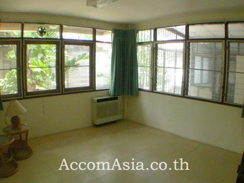 7  3 br House For Rent in Sukhumvit ,Bangkok MRT Khlong Toei 94895