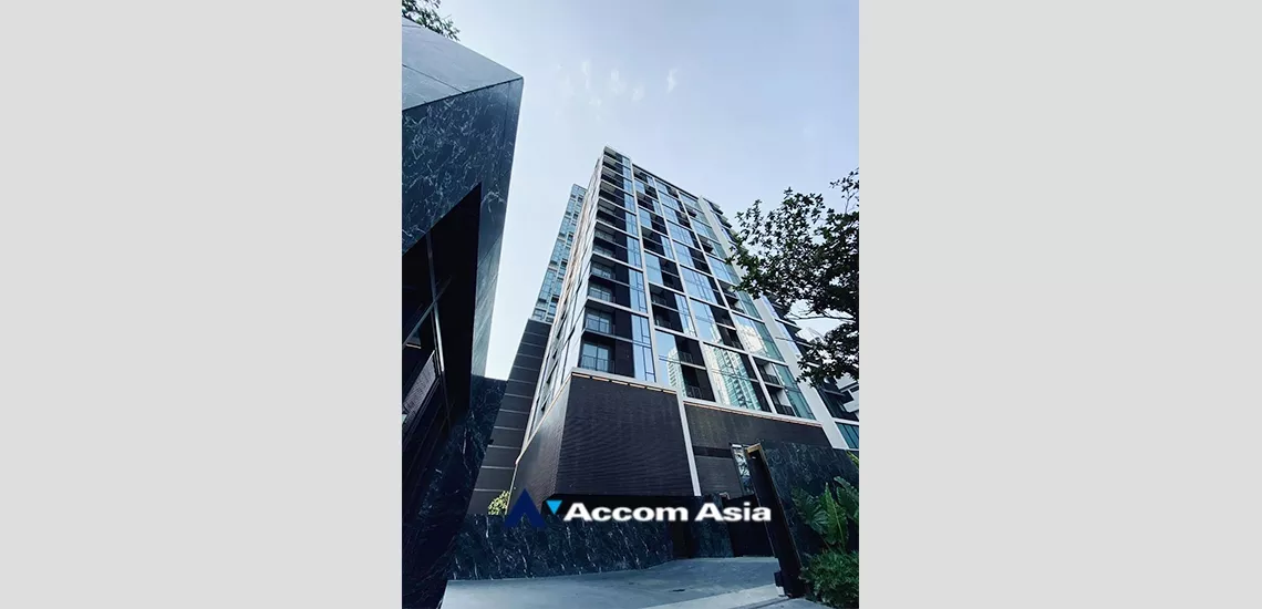  2  2 br Condominium For Sale in Ploenchit ,Bangkok BTS Chitlom at 28 Chidlom AA34742