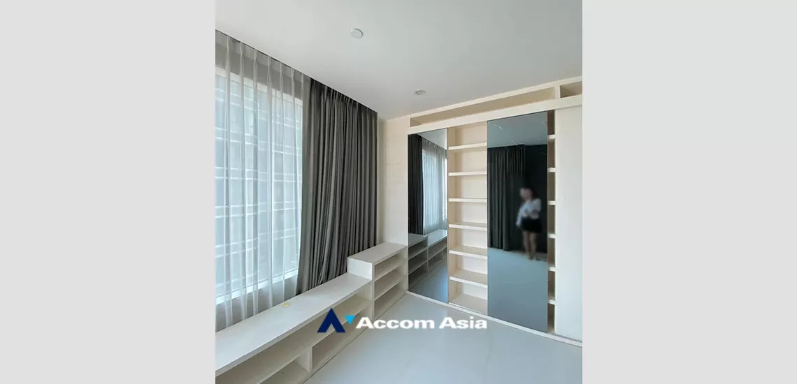 5  2 br Condominium For Sale in Phaholyothin ,Bangkok BTS Chitlom at Manhattan Chidlom AA34760