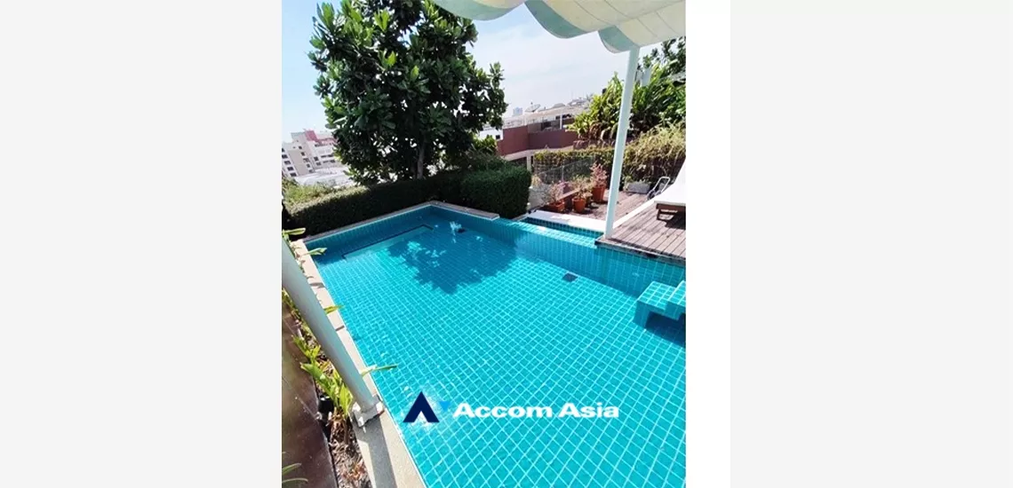 Private Swimming Pool |  Baan Lux Sathorn Condominium  3 Bedroom for Rent BTS Chong Nonsi in Sathorn Bangkok