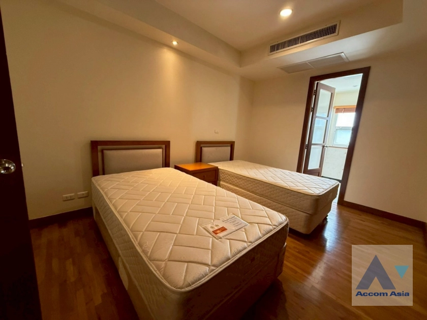 15  3 br Apartment For Rent in Sathorn ,Bangkok BTS Chong Nonsi at Quality Of Living AA34770