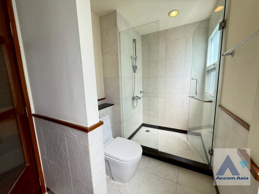 21  3 br Apartment For Rent in Sathorn ,Bangkok BTS Chong Nonsi at Quality Of Living AA34770