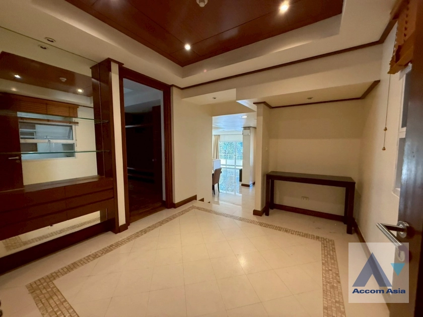 9  3 br Apartment For Rent in Sathorn ,Bangkok BTS Chong Nonsi at Quality Of Living AA34770