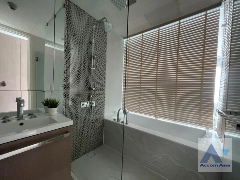 20  2 br Condominium for rent and sale in Ploenchit ,Bangkok BTS Ratchadamri - MRT Silom at 185 Rajadamri AA34785