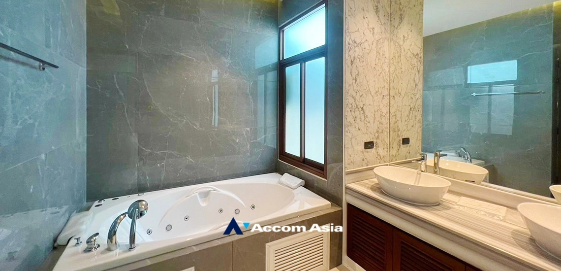 28  4 br House for rent and sale in Sukhumvit ,Bangkok BTS Phra khanong at Baan Sansiri Sukhumvit 67 AA34790