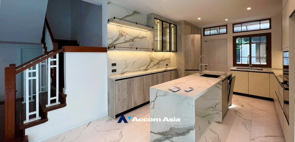 13  4 br House for rent and sale in Sukhumvit ,Bangkok BTS Phra khanong at Baan Sansiri Sukhumvit 67 AA34790