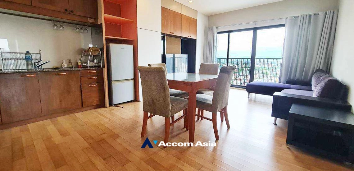 Noble Reveal Condominium  2 Bedroom for Sale & Rent BTS Ekkamai in Sukhumvit Bangkok