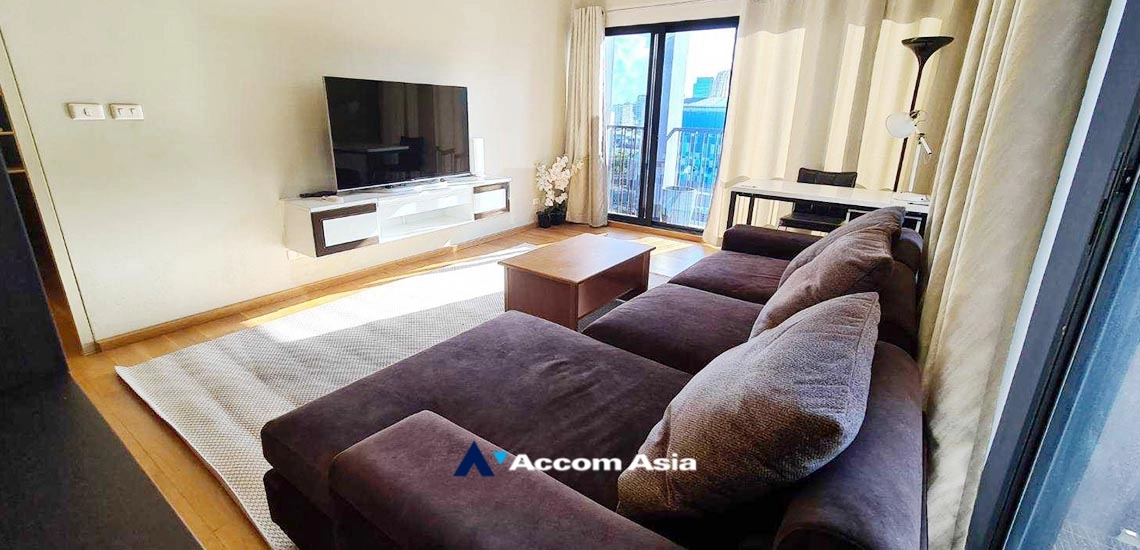 unit 2 Bedrooms  Condominium For Sale in Sukhumvit, Bangkok  near BTS Ekkamai (AA34827)