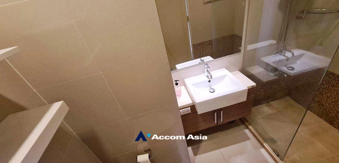 14  2 br Condominium For Sale in Sukhumvit ,Bangkok BTS Ekkamai at Noble Reveal AA34827