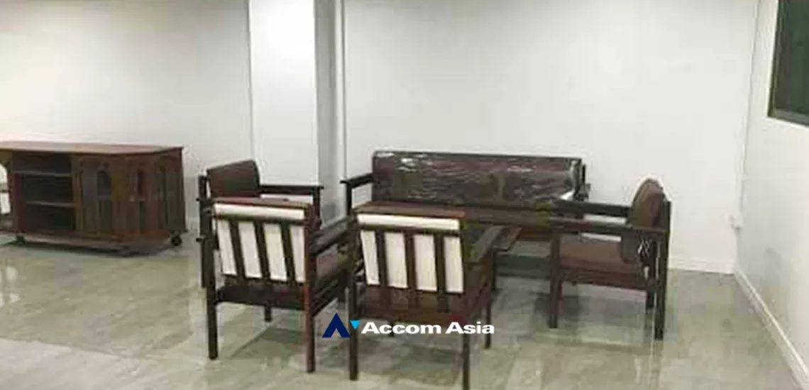  1  3 br Townhouse For Rent in Sukhumvit ,Bangkok BTS Phra khanong AA34830