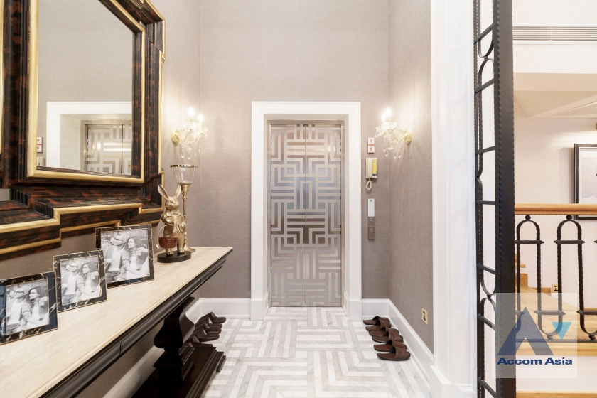 6  4 br House For Sale in Sukhumvit ,Bangkok BTS Ekkamai at Casa Ekkamai 28 AA34856