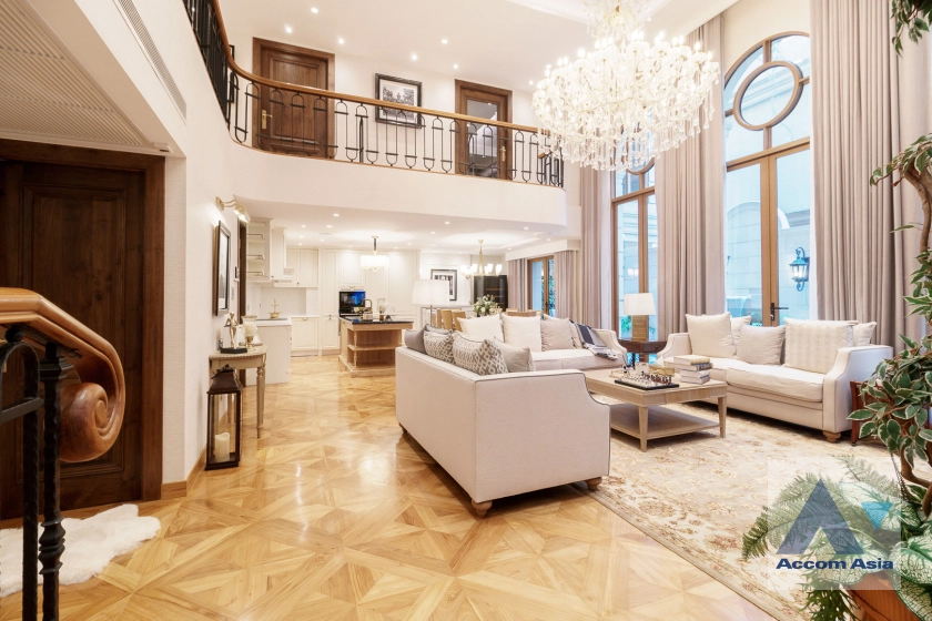  1  4 br House For Sale in Sukhumvit ,Bangkok BTS Ekkamai at Casa Ekkamai 28 AA34856