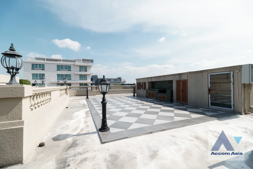 unitPrivate Swimming Pool |  4 Bedrooms  House For Sale in Sukhumvit, Bangkok  near BTS Ekkamai (AA34857)