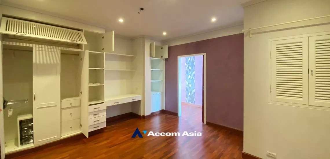 17  5 br House For Rent in Sukhumvit ,Bangkok BTS Thong Lo at Thonglor House Compound AA34859