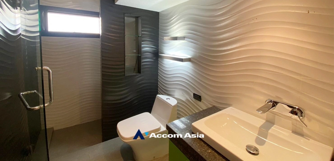 28  5 br House For Rent in Sukhumvit ,Bangkok BTS Thong Lo at Thonglor House Compound AA34859