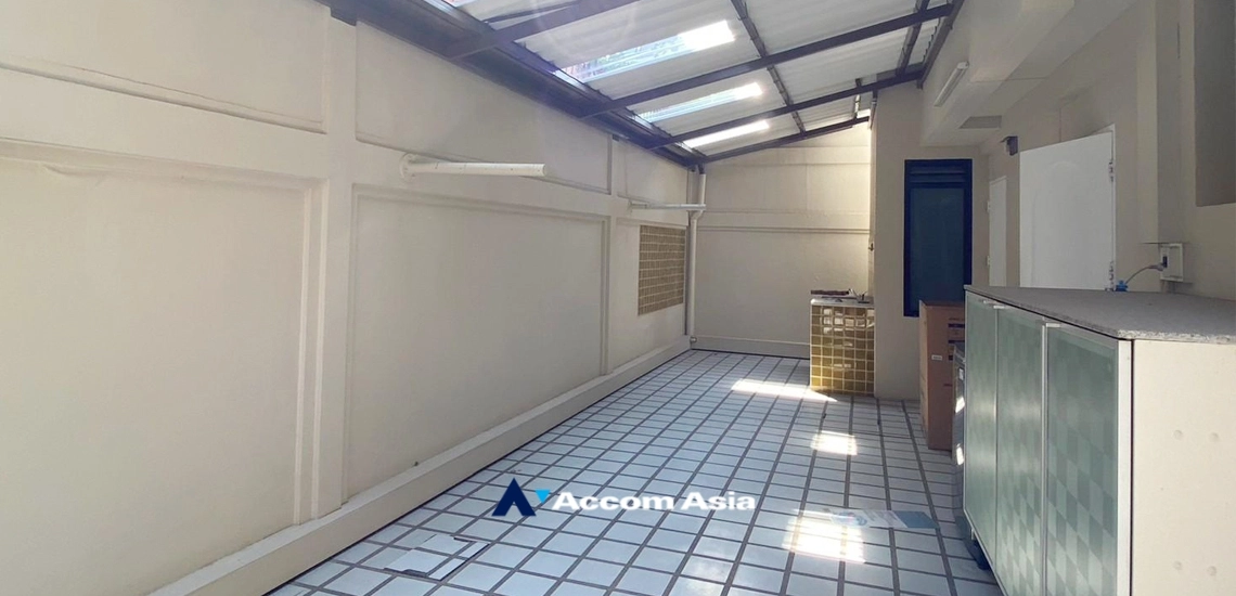 30  5 br House For Rent in Sukhumvit ,Bangkok BTS Thong Lo at Thonglor House Compound AA34859