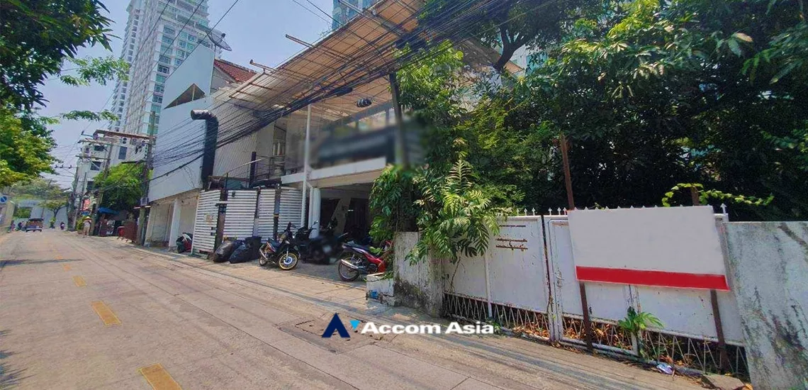  Land For Sale in Sukhumvit, Bangkok  near BTS Thong Lo (AA34860)