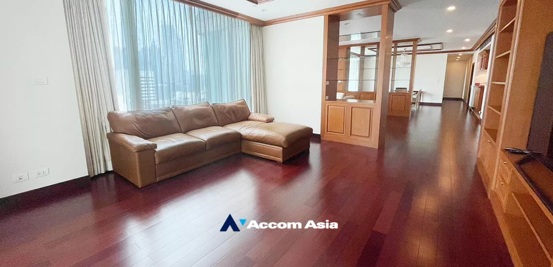  1  3 br Condominium For Sale in Ploenchit ,Bangkok BTS Chitlom at The Park Chidlom AA34870