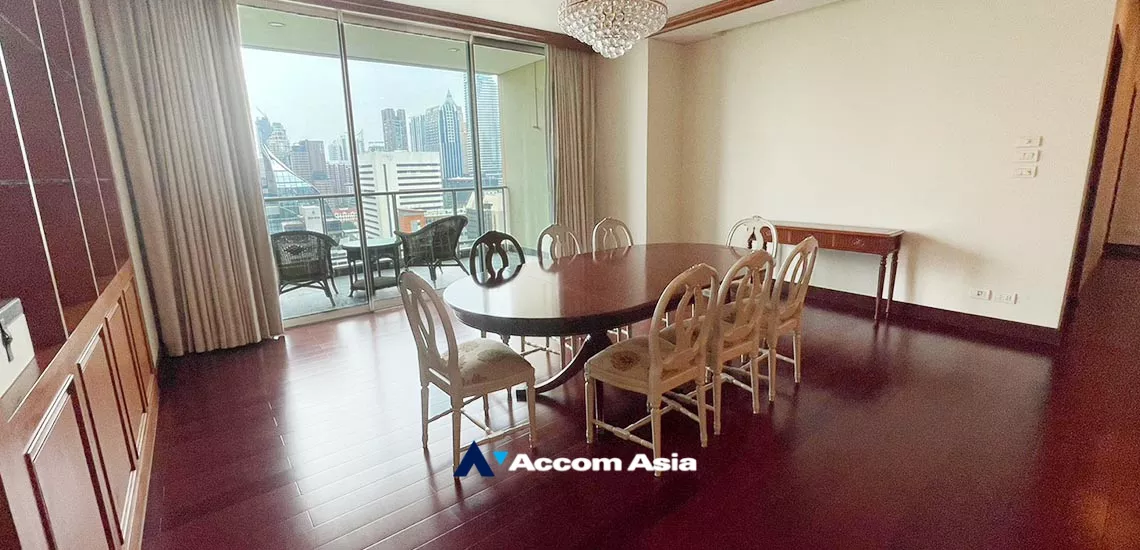 7  3 br Condominium For Sale in Ploenchit ,Bangkok BTS Chitlom at The Park Chidlom AA34870