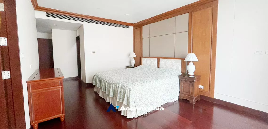 10  3 br Condominium For Sale in Ploenchit ,Bangkok BTS Chitlom at The Park Chidlom AA34870