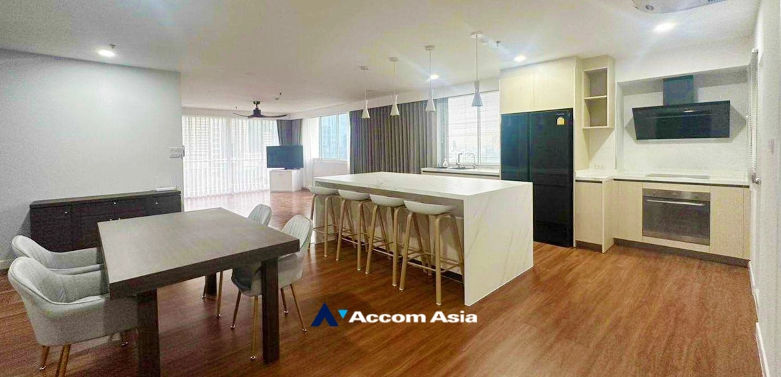  Lake Green Condominium  2 Bedroom for Rent BTS Nana in Sukhumvit Bangkok