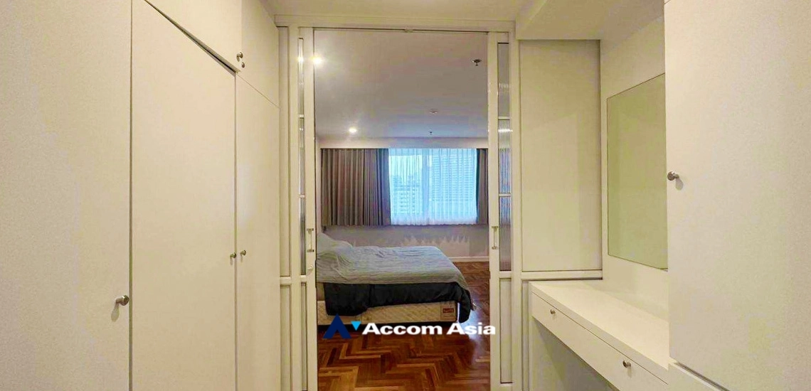 6  2 br Condominium For Rent in Sukhumvit ,Bangkok BTS Nana at Lake Green AA34885
