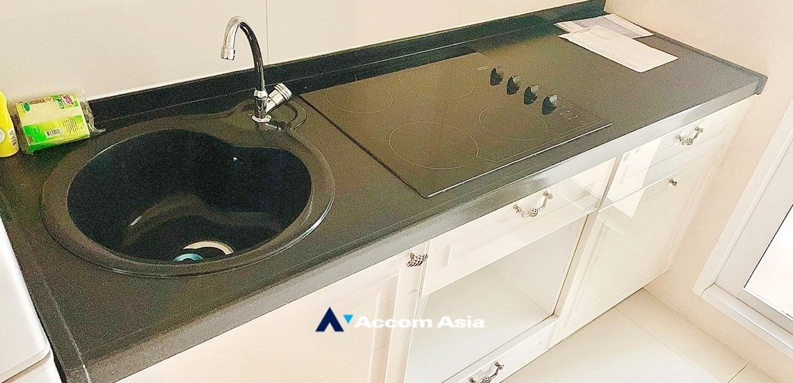 4  2 br Condominium For Sale in Silom ,Bangkok BTS Chong Nonsi at Ivy Sathorn AA34898