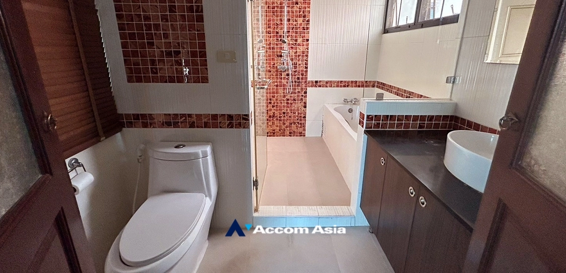 9  3 br Apartment For Rent in Sukhumvit ,Bangkok BTS Ekkamai at Spacious Unique AA34903